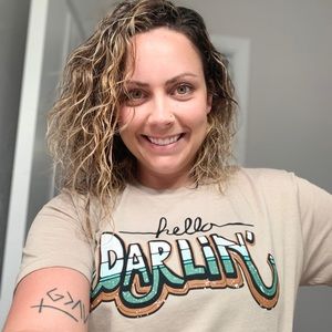 Brand new! Hello Darlin Tee